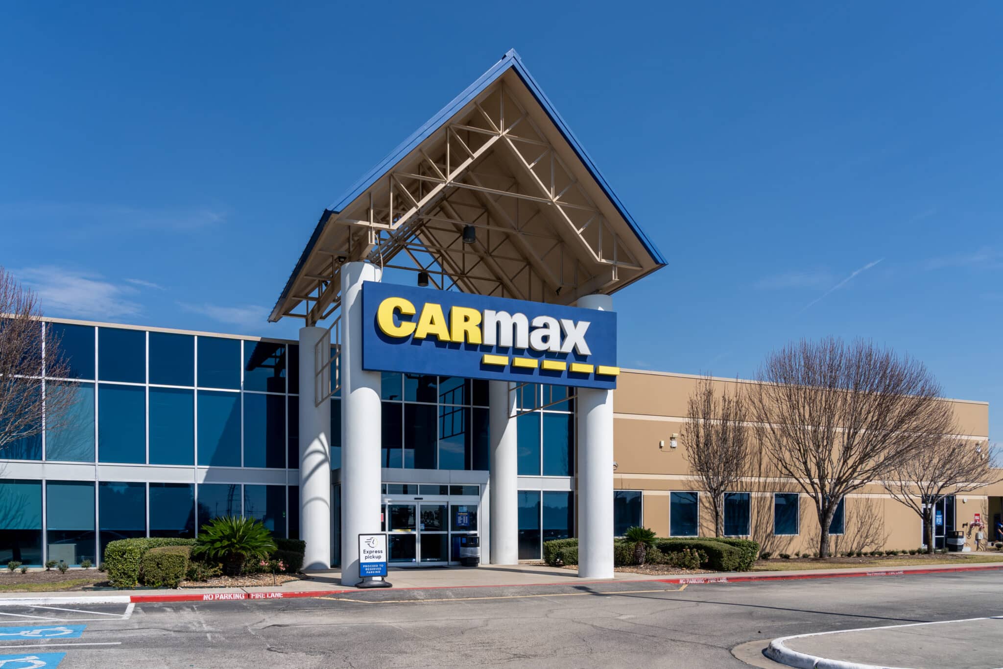 Will Carmax Hold a Car With a Deposit