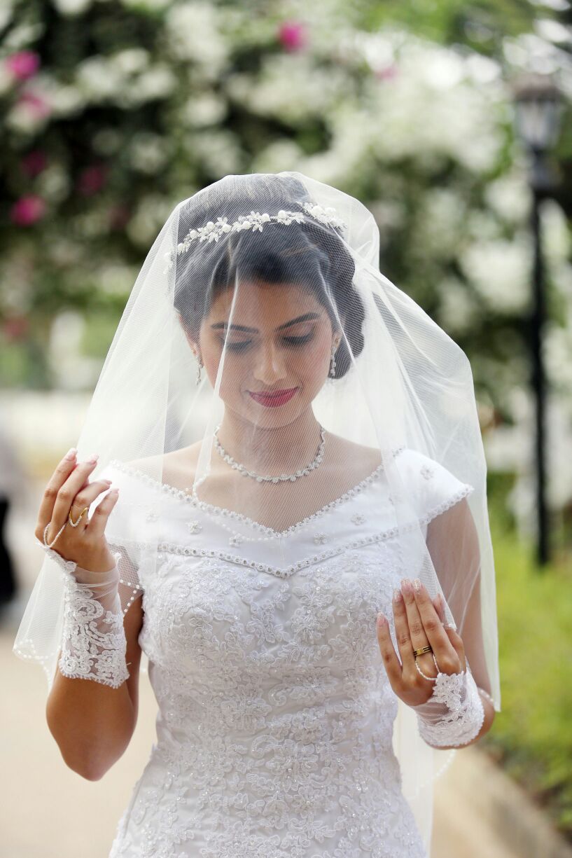 Real Brides Reveal The One Beauty Tip You'll Give Other Brides! WedMeGood