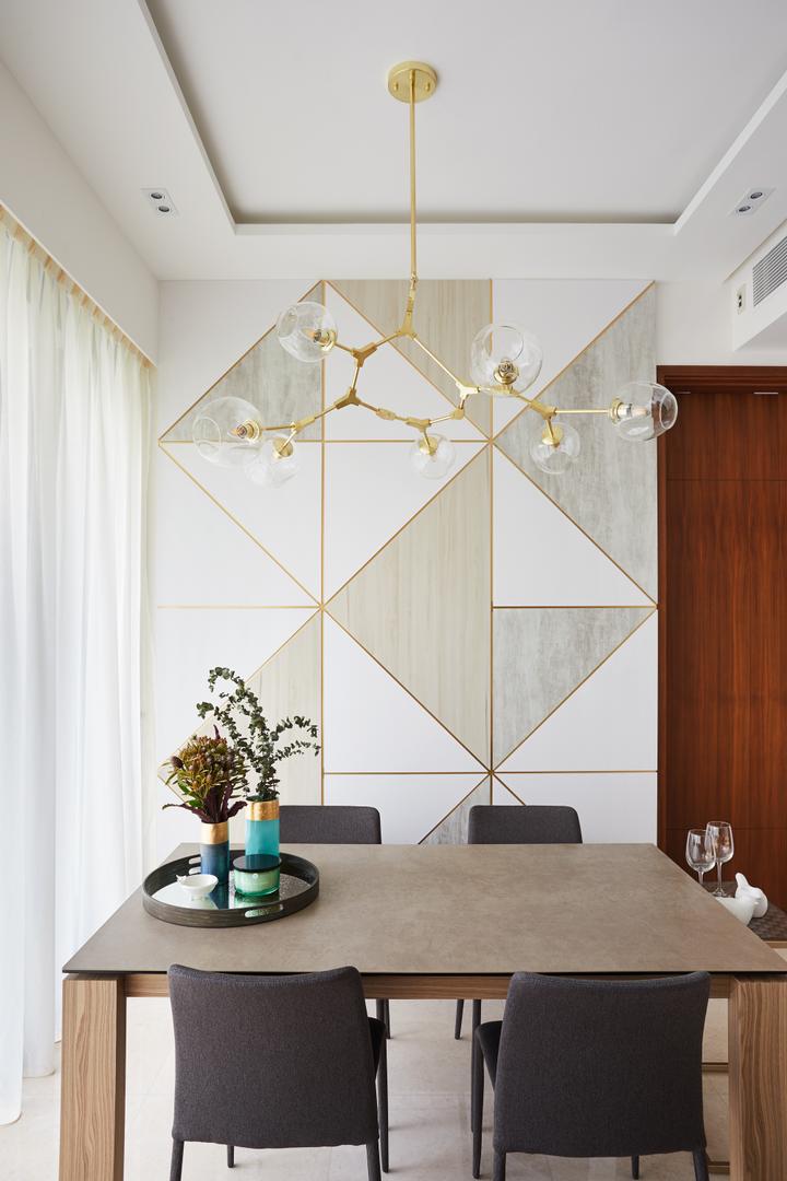 Balmoral Road Condo (2017) by Black N White Haus Qanvast