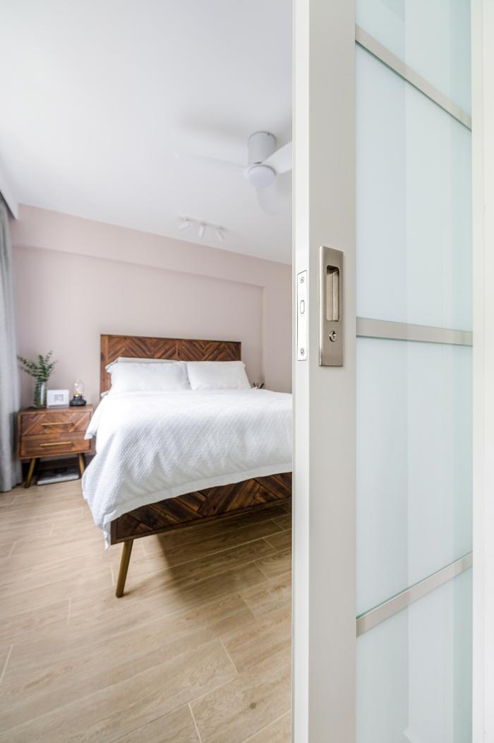 Platform Bed VS Bed Frame, Which is Better? Qanvast