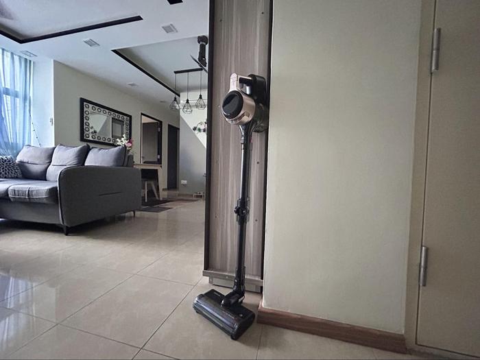 Product Review Hitachi’s New WalletFriendly Cordless Vacuum Cleaner Qanvast