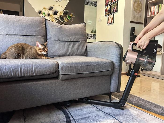 Product Review Hitachi’s New WalletFriendly Cordless Vacuum Cleaner Qanvast