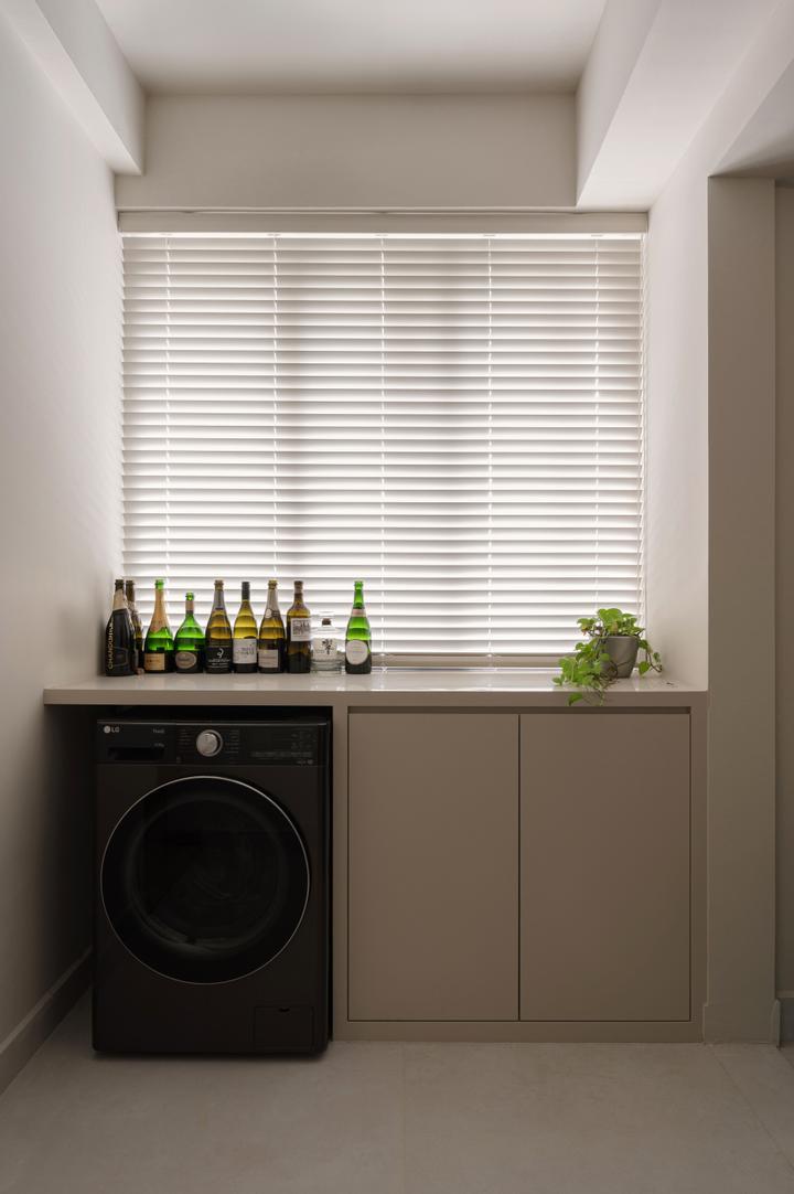 Spring Grove Condo (2023) by SG Interior Design Qanvast