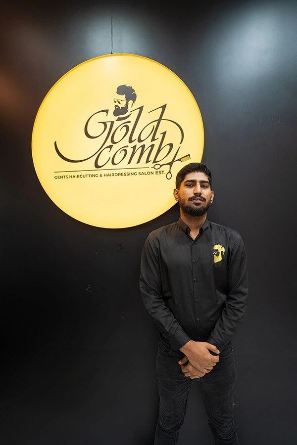 Men's Hair Salon Men's Grooming Barber Shop Dubai Gold Comb Salon