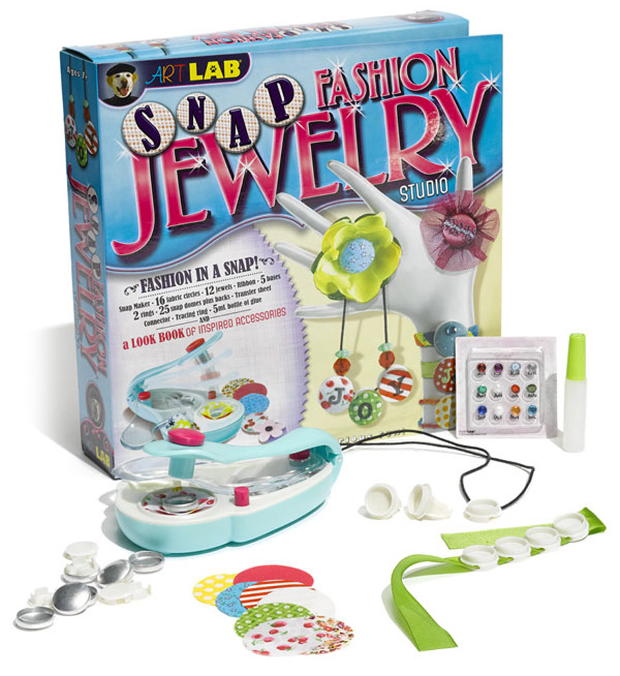 Snap Fashion Jewelry Studio Fat Brain Toys