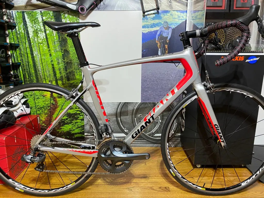 Giant Defy used in 56 cm | buycycle