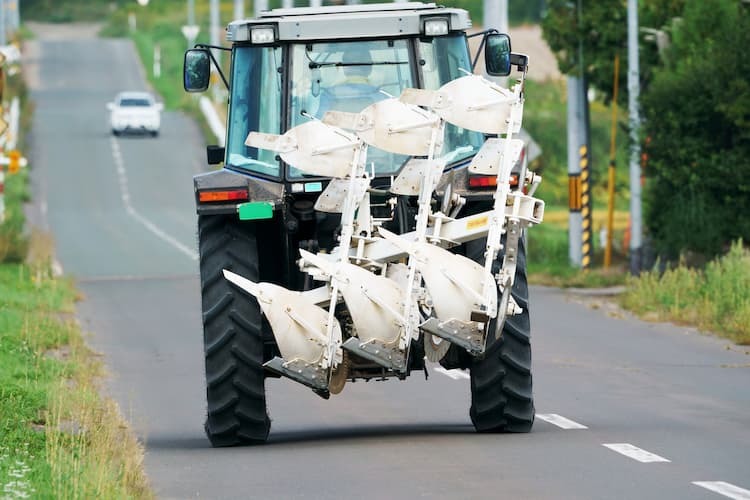 農業機械に必要な免許とは？農家に役立つ資格も紹介 minorasu(ミノラス) 農業経営の課題を解決するメディア