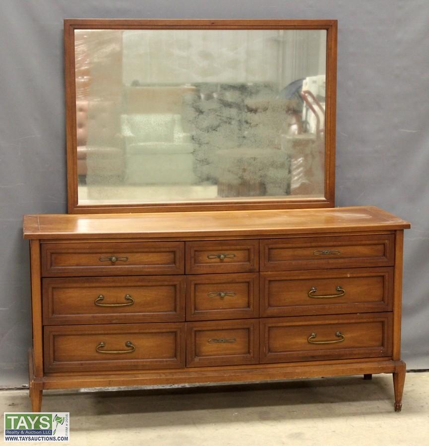 Tays Realty & Auction Auction ABSOLUTE ONLINE AUCTION FURNITURE
