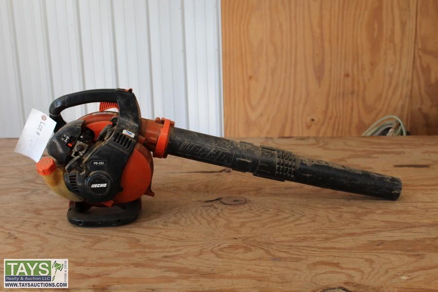 Tays Realty & Auction - Auction: ABSOLUTE ONLINE AUCTION: SEMIS