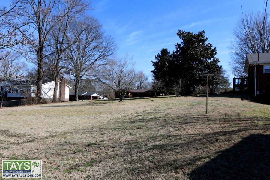 Tays Realty & Auction Auction Whitson Chapel Road ITEM 0.39 Ac± Lot