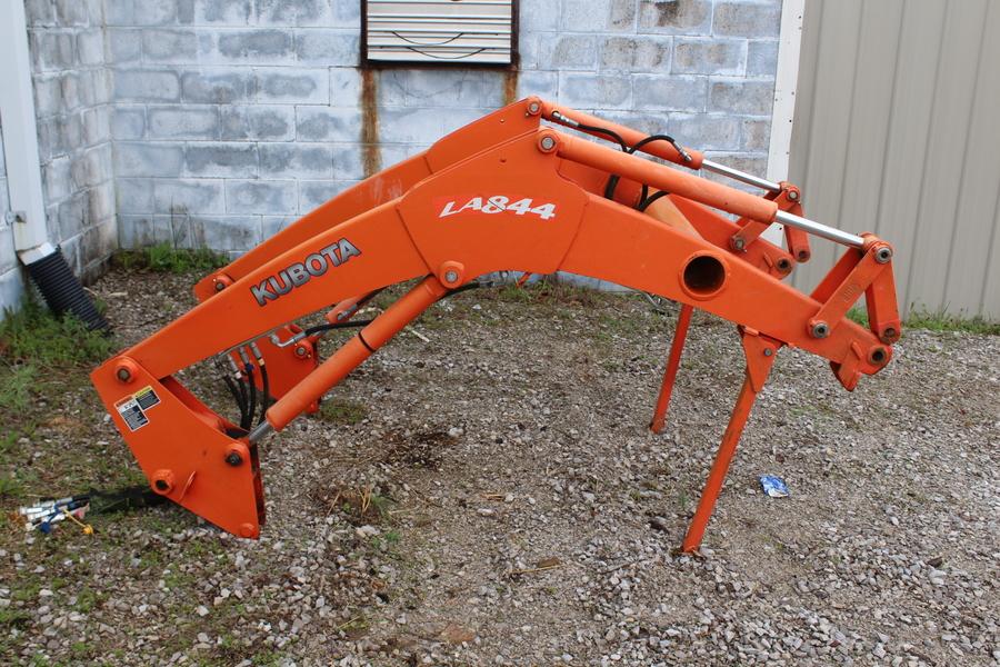 Tays Realty & Auction Auction Tays Facility April Equipment Auction