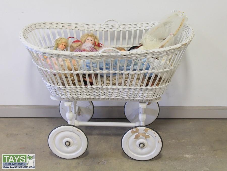Tays Realty & Auction Auction 2018 Tays Facility July Auction ITEM One White Baby Stroller