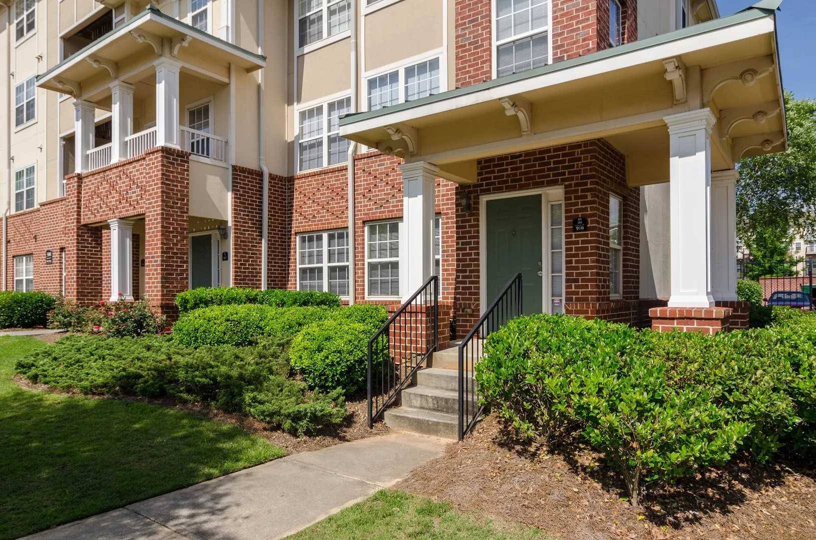 Ashley Collegetown, Atlanta (see reviews, pics & AVAIL)