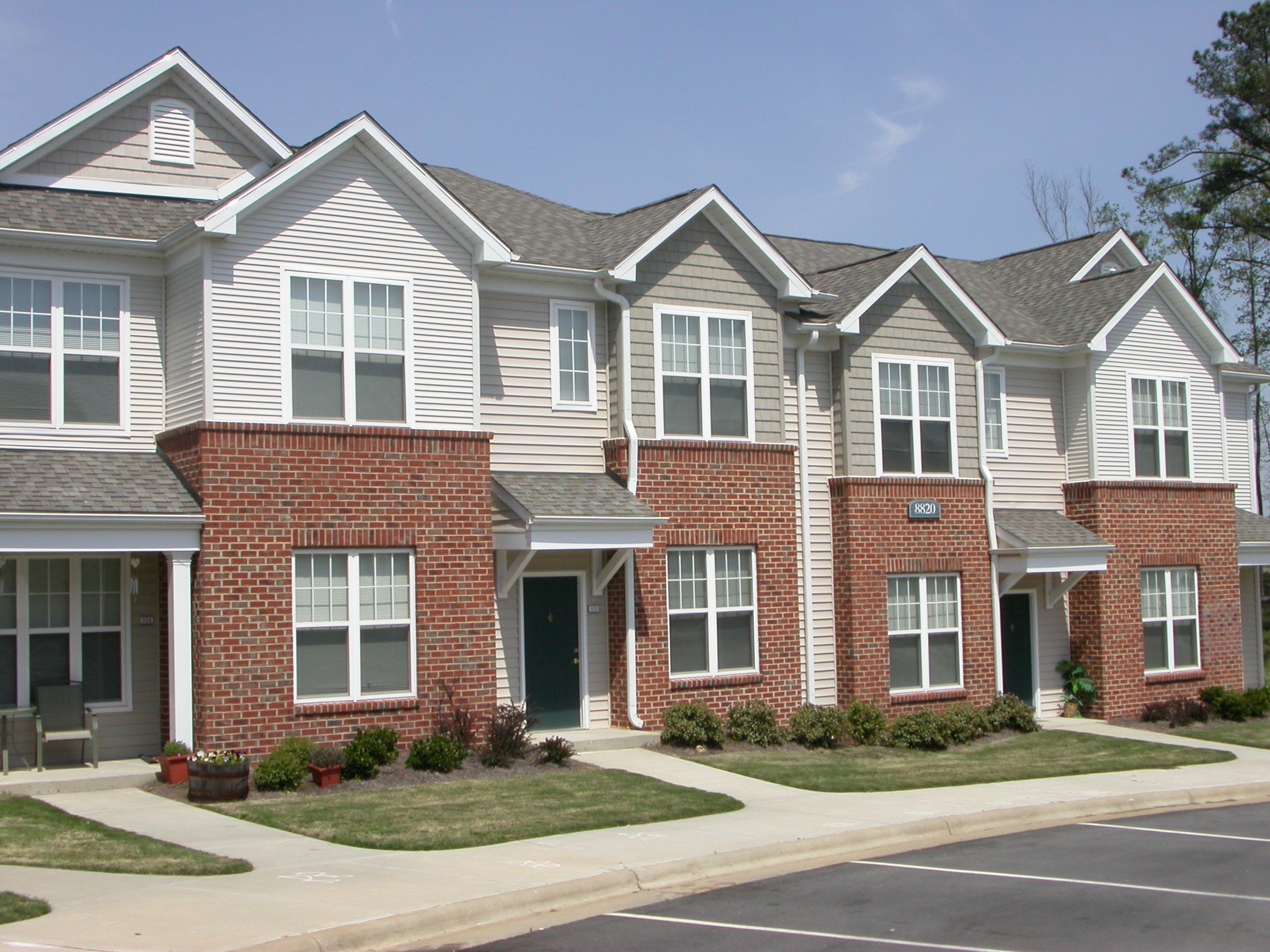Falls Creek Apartments & Townhomes, Raleigh (see pics & AVAIL)
