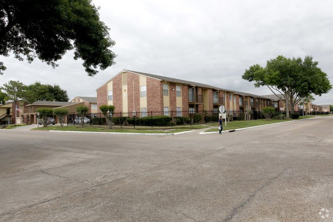 Arbor on Richmond, Houston (see reviews, pics & AVAIL)