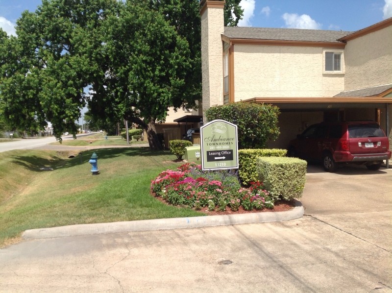 Ambiance Townhomes, Houston (see pics & AVAIL)
