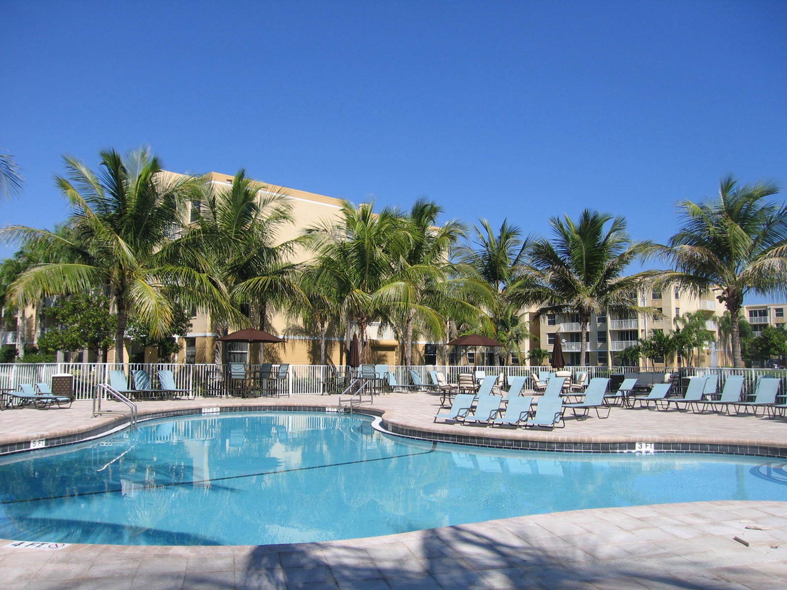 Sheridan Lake Club Apartments, Dania Beach (see pics & AVAIL)