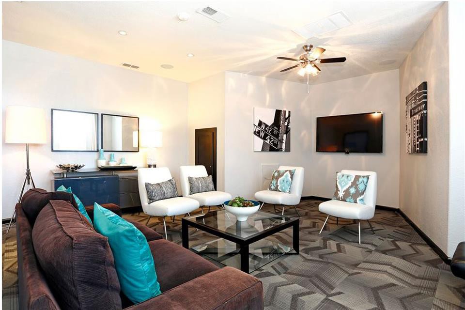 Somerfield at Lakeside Apartments, Elk Grove (see reviews, pics & AVAIL)