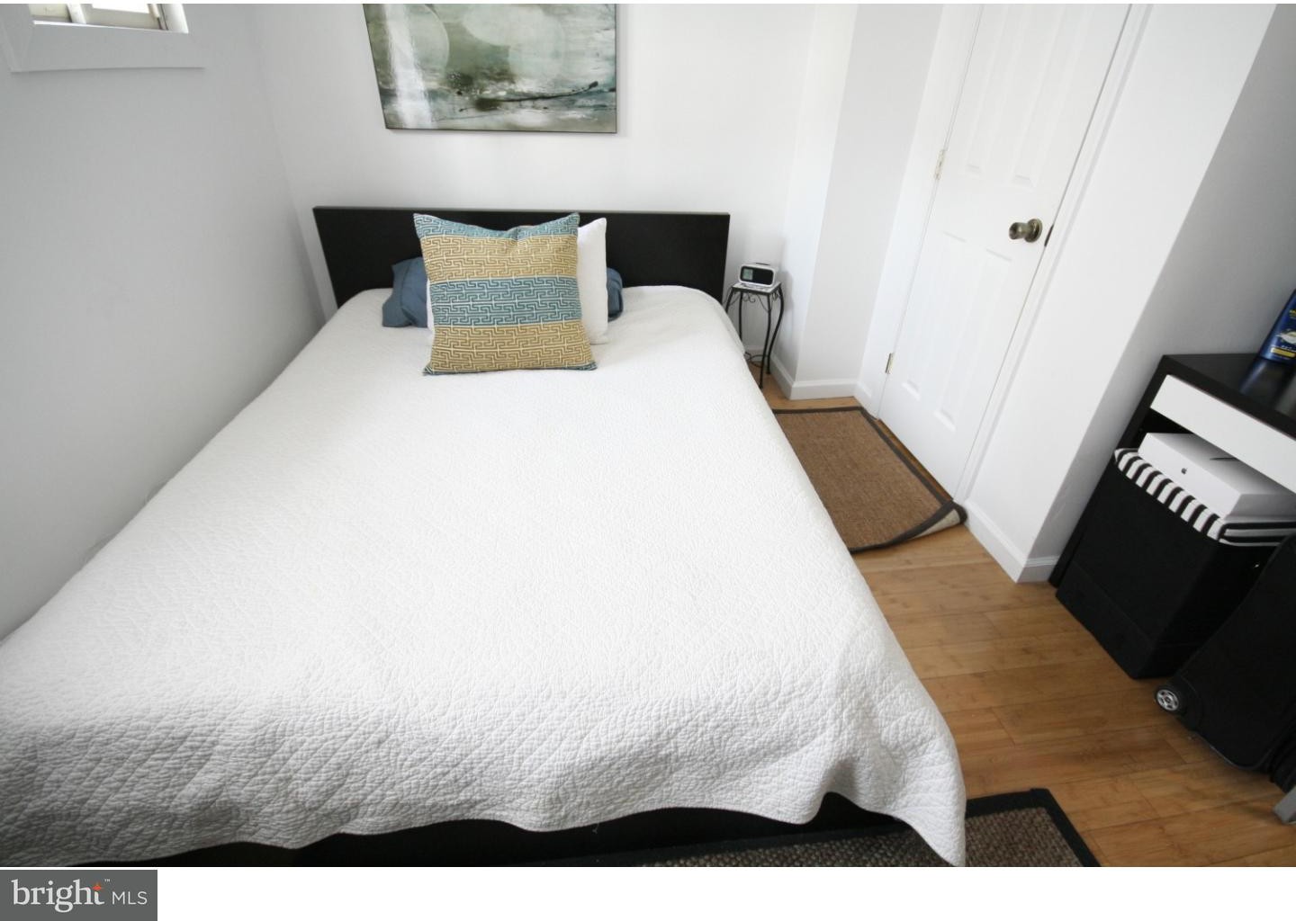 What will 1,400 rent you in Graduate Hospital?