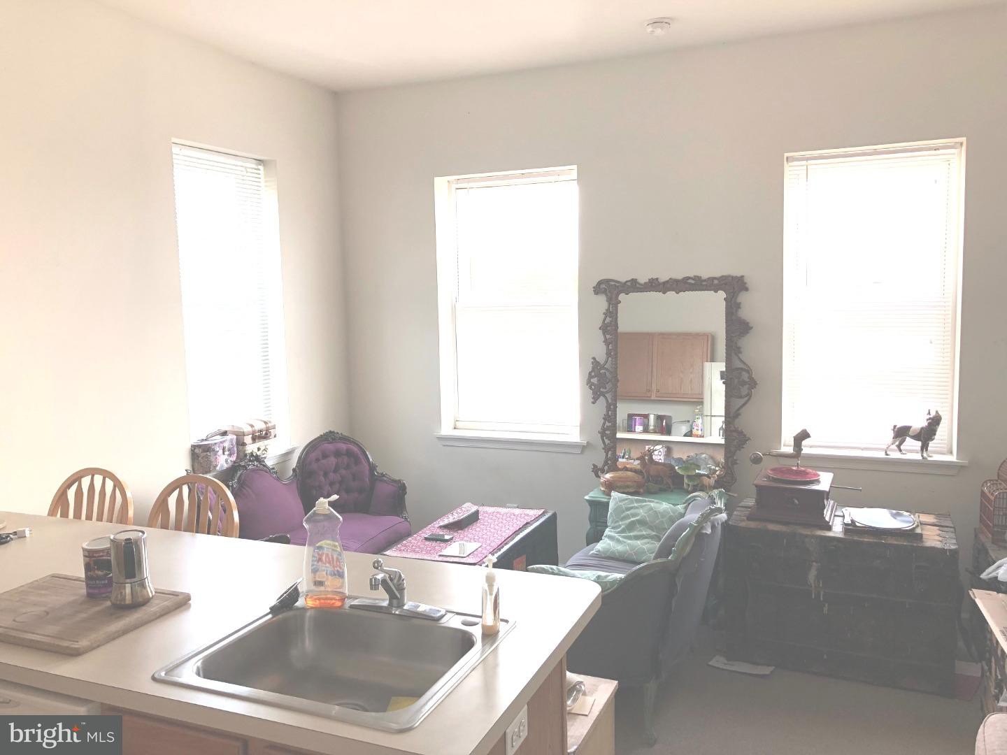 What's the cheapest rental available in Roxborough?