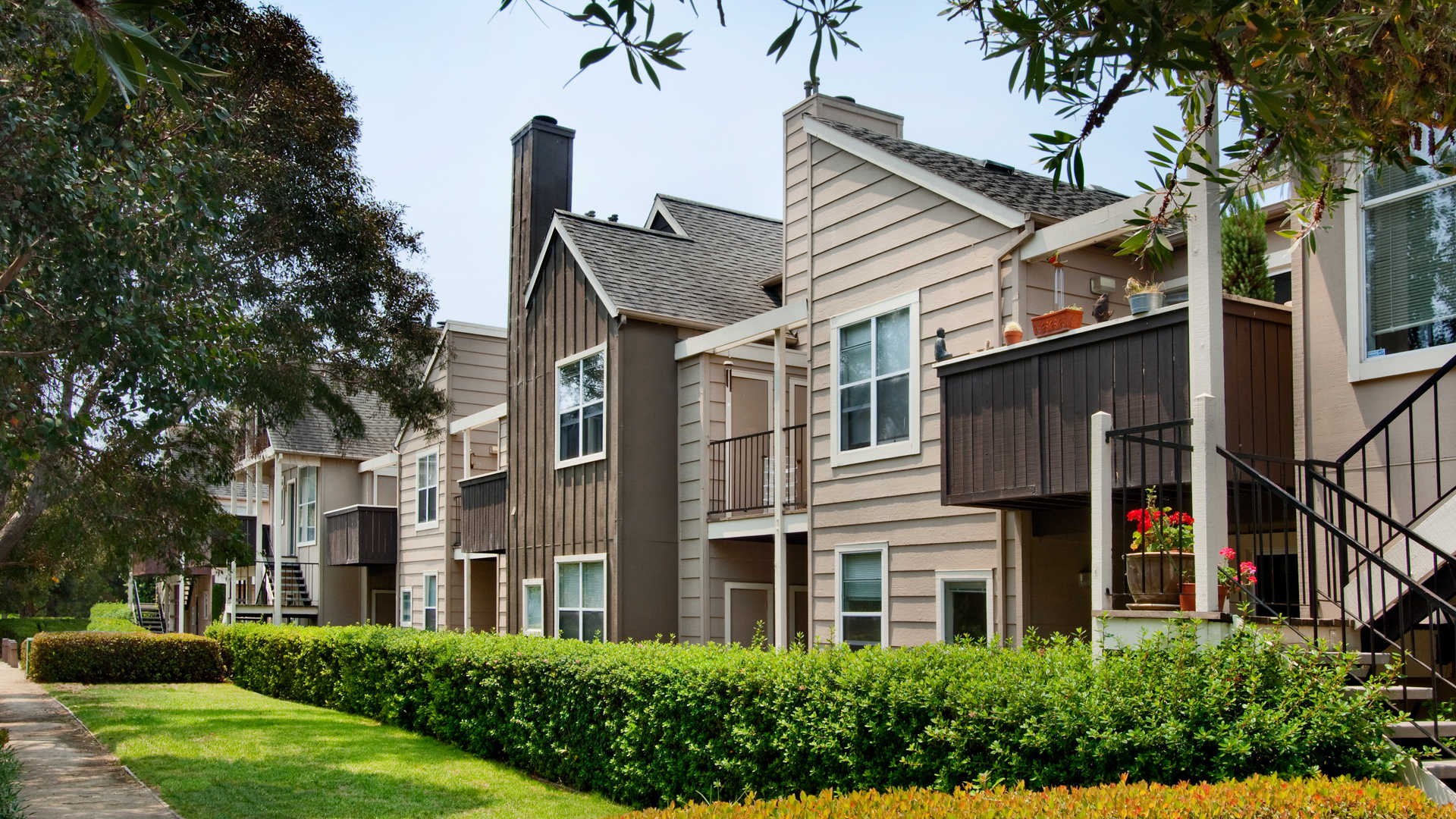Riva Terra Apartments at Redwood Shores, Redwood City (see reviews