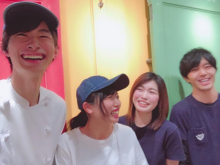 イート・モア・グリーンズ（ベジタブルカフェ＆ビストロ）の求人情報