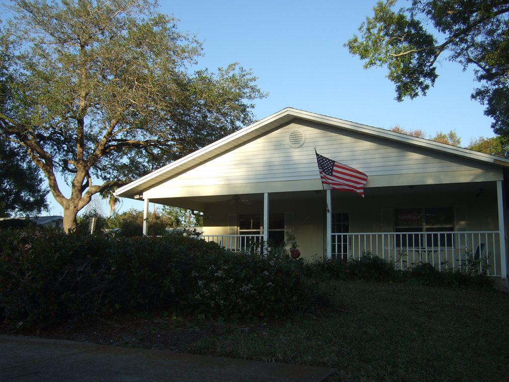 Indian Oaks Manor Largo FL 33774