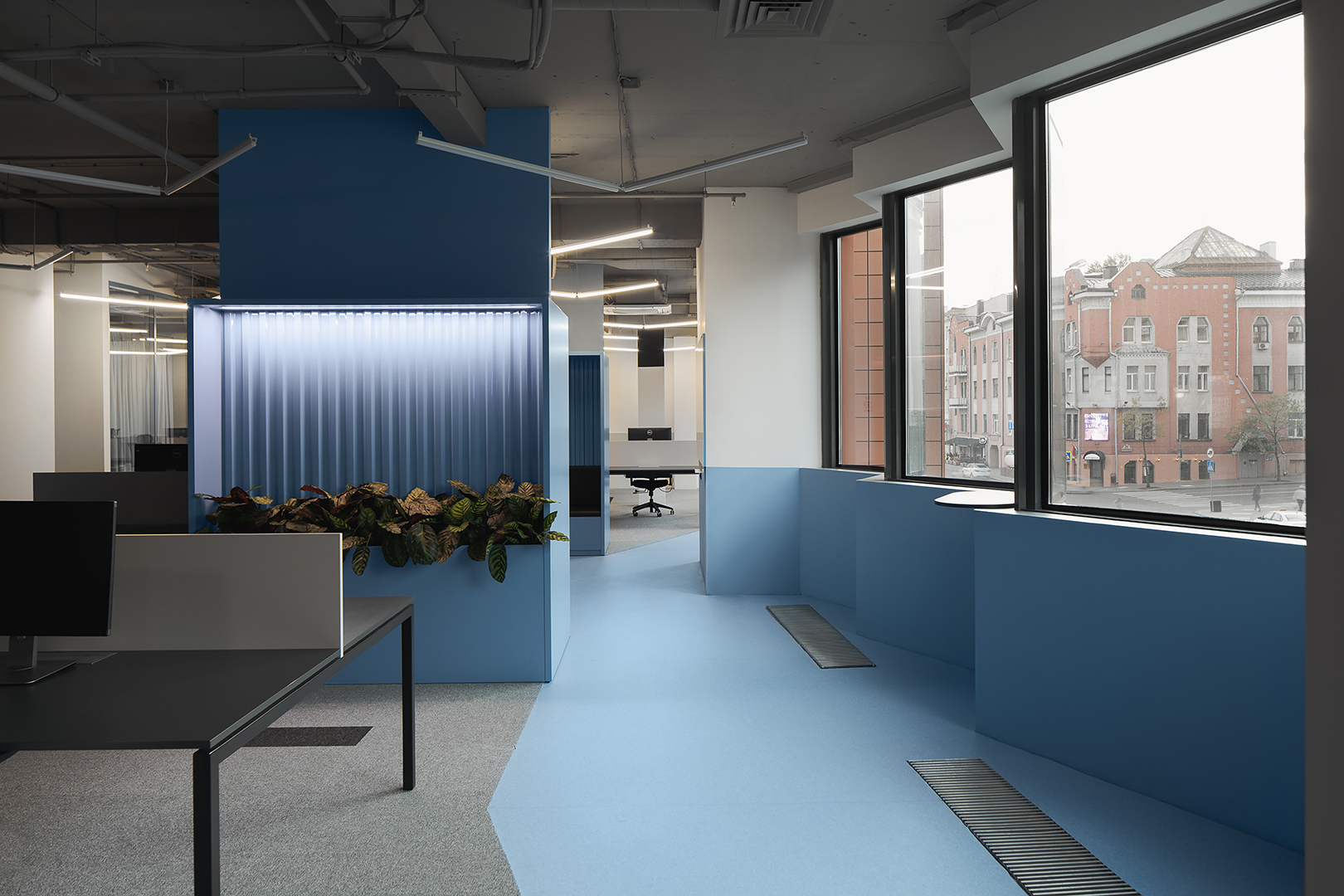FRAME Baby blue with burgundy is best here’s an intriguing office