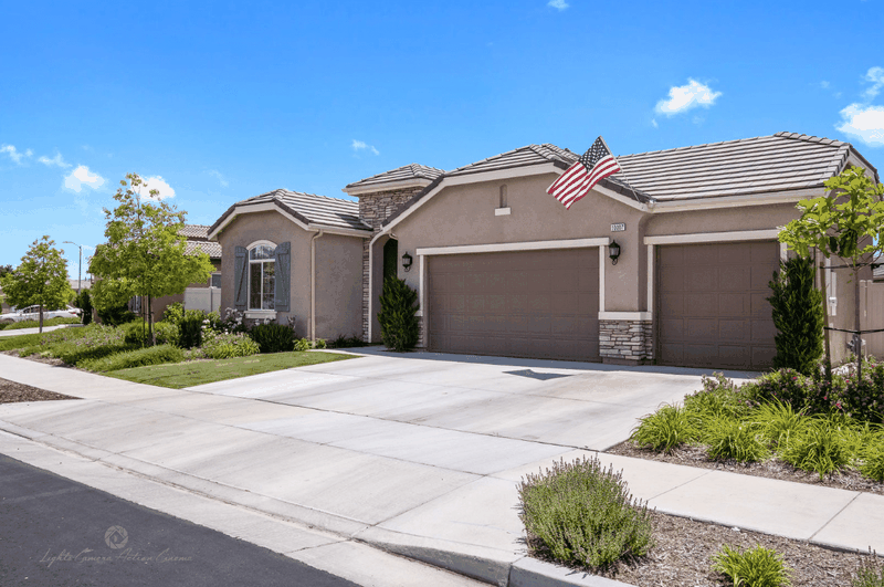 10007 Stockholm Place, Bakersfield, CA 93306 ListReports