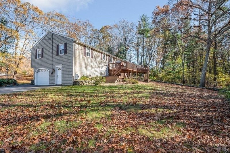 77 Village Drive, Dracut, MA 01826 ListReports