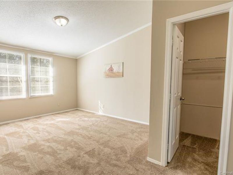 433 Sutton Spring Road, York, SC 297457300 ListReports