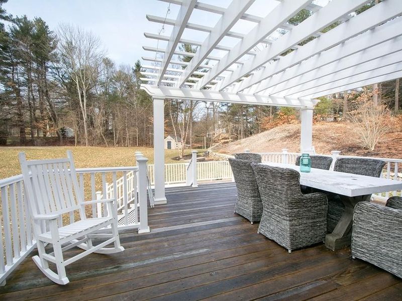 4 Mill River Ln, Hingham, MA 02043 ListReports