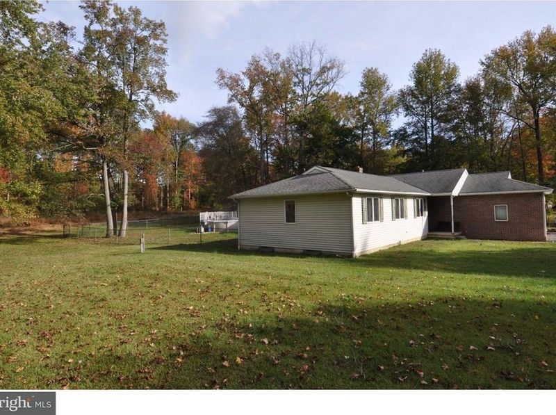 11 Beechwood Lane, Springfield, NJ 08016 ListReports