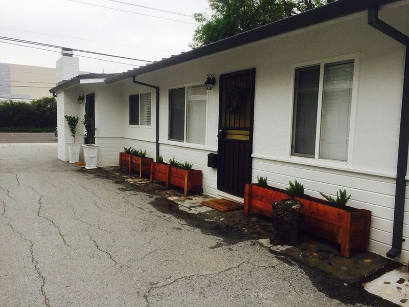 2571 Alma Street, Palo Alto, CA 94301 ListReports