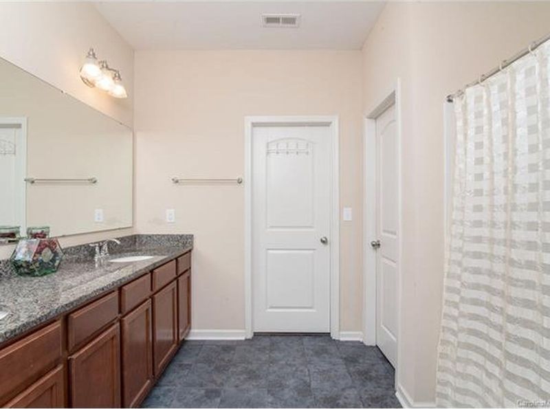 1192 Ellis Pond Drive, Rock Hill, SC 297308255 ListReports