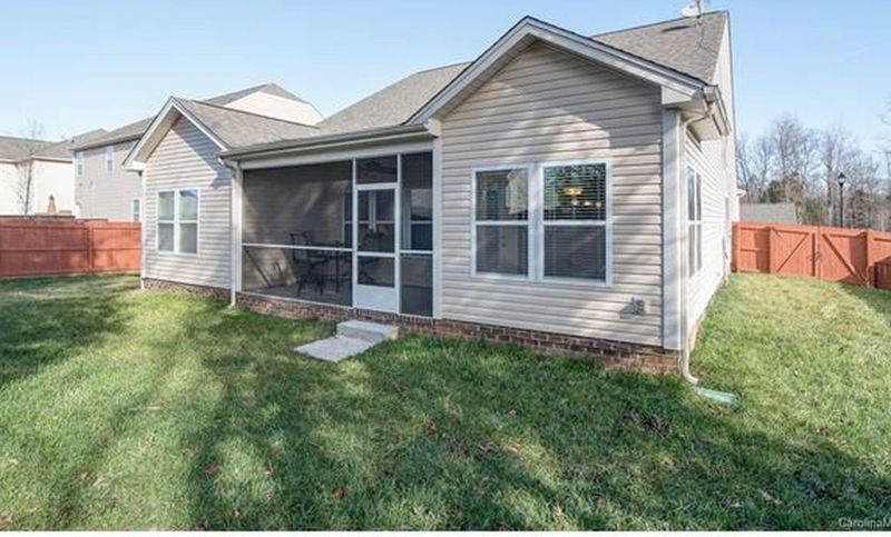 1192 Ellis Pond Drive, Rock Hill, SC 297308255 ListReports