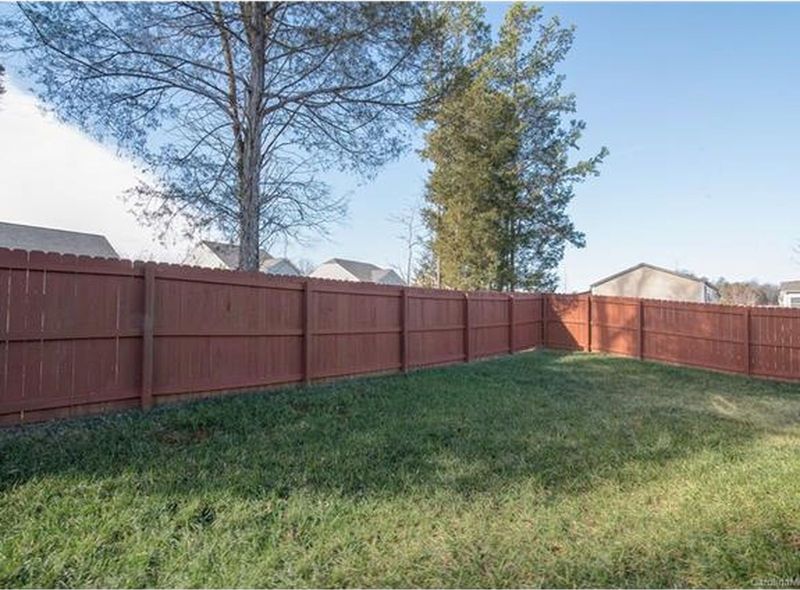 1192 Ellis Pond Drive, Rock Hill, SC 297308255 ListReports