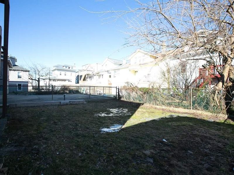 19 N Hillside Ave, Ventnor, Nj 08406 ListReports