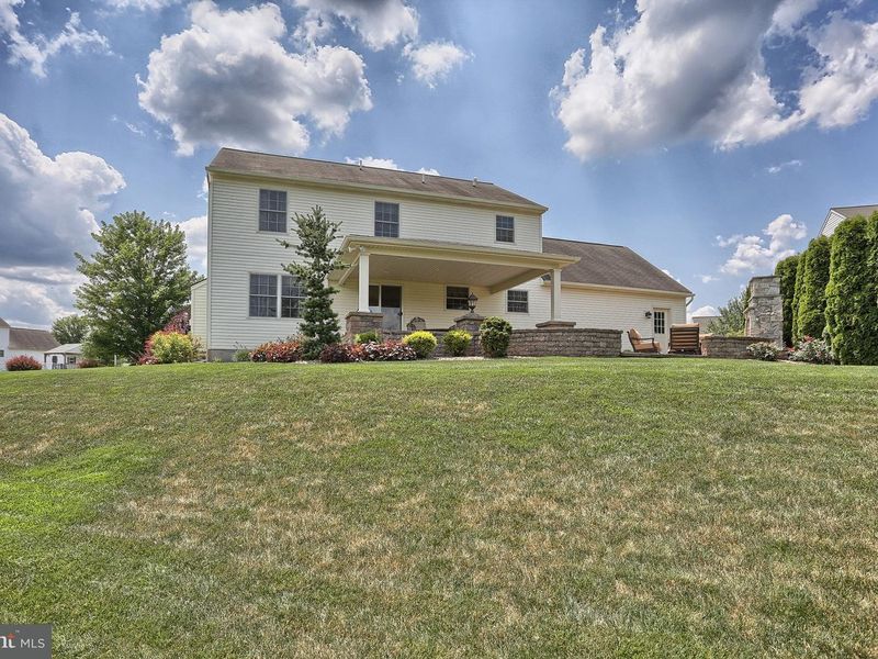 654 Coachman Lane, Palmyra, PA 17078 ListReports