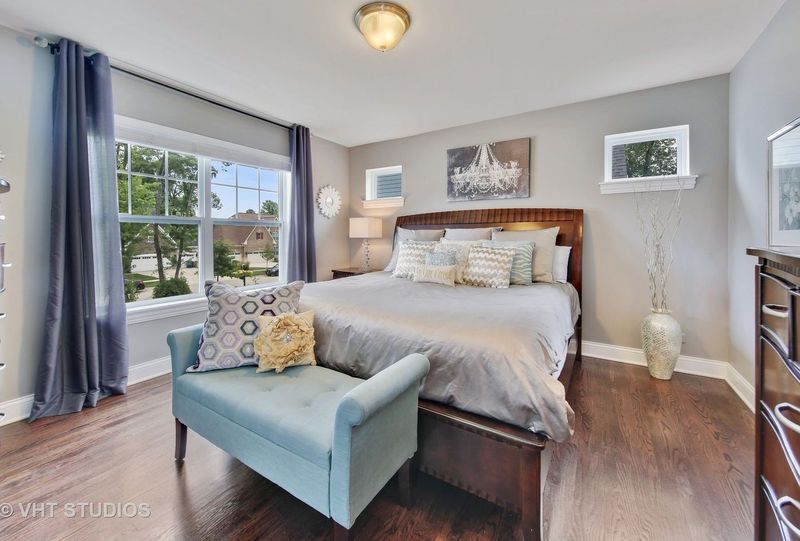 409 Atwood Court, Downers Grove, Il 60516 ListReports