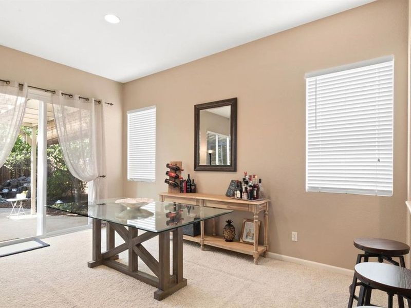 1716 Westlake Drive, Roseville, CA 95747 ListReports