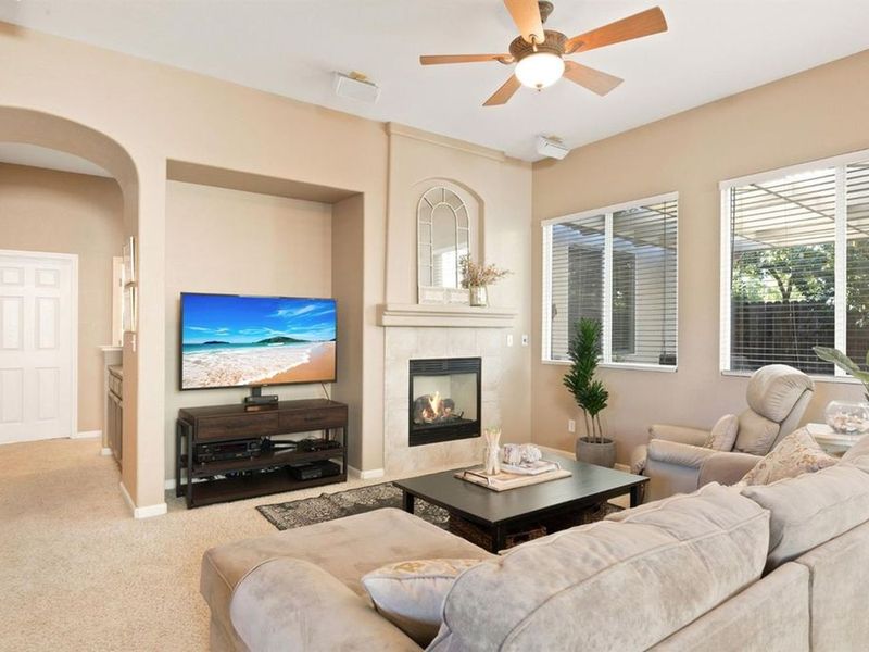 1716 Westlake Drive, Roseville, CA 95747 ListReports