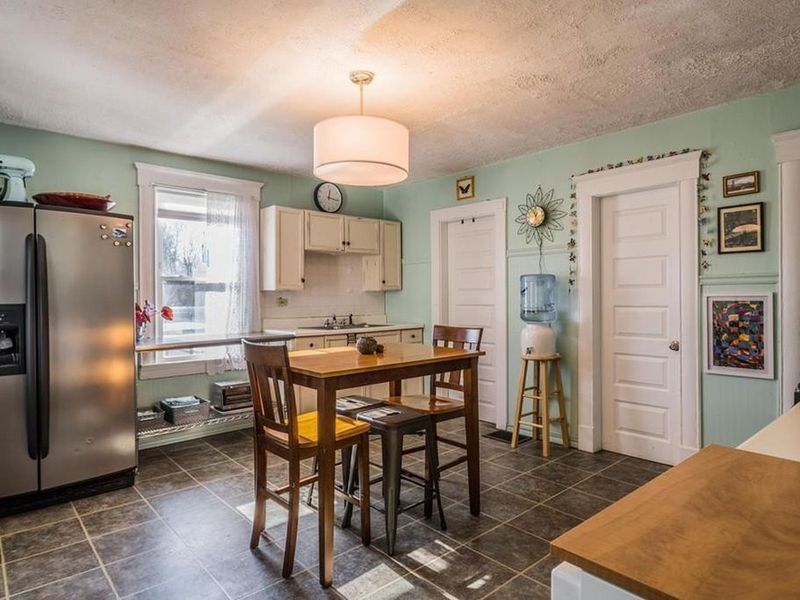 113 Prospect St, Hatfield, MA 01038 ListReports