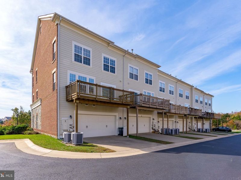 2001 Idlewild Boulevard, Fredericksburg, VA 22401 ListReports