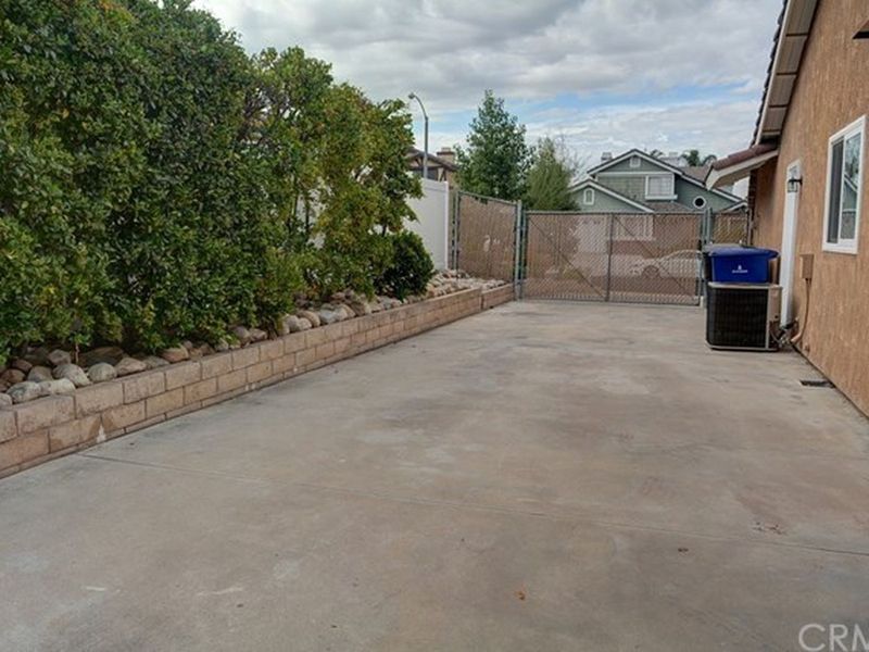 9234 Middlefield Drive, Riverside, CA 92508 ListReports