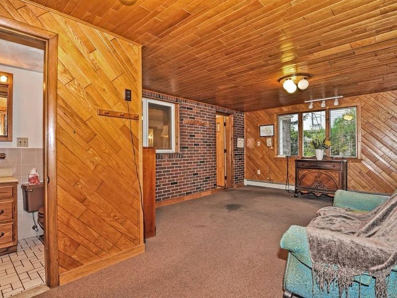 184 Lawrence Rd, Medford, MA 02155 ListReports