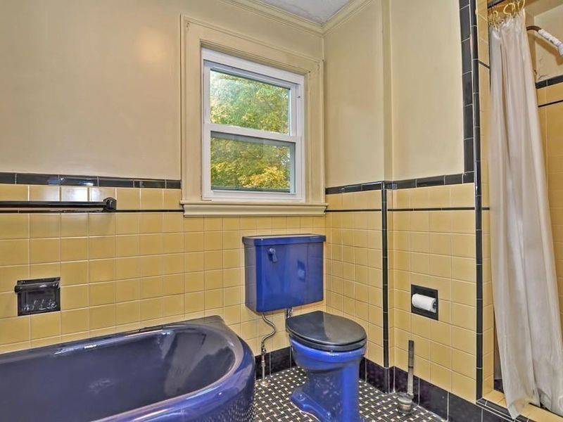 184 Lawrence Rd, Medford, MA 02155 ListReports