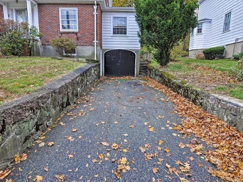 184 Lawrence Rd, Medford, MA 02155 ListReports