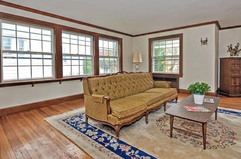 184 Lawrence Rd, Medford, MA 02155 ListReports