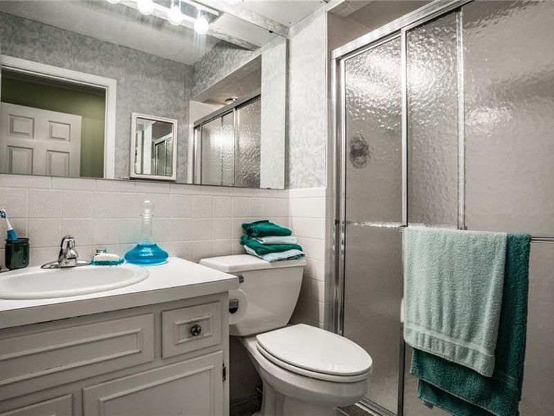 1313 Kings Cove Ct, Indianapolis IN 46260 ListReports